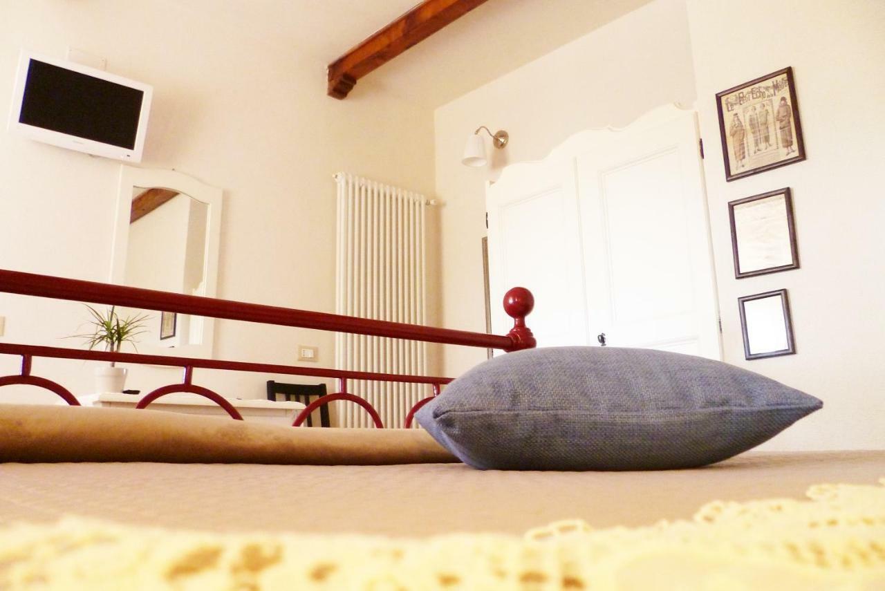 B&B Colle Di Terria Country House 康蒂利亚诺 外观 照片